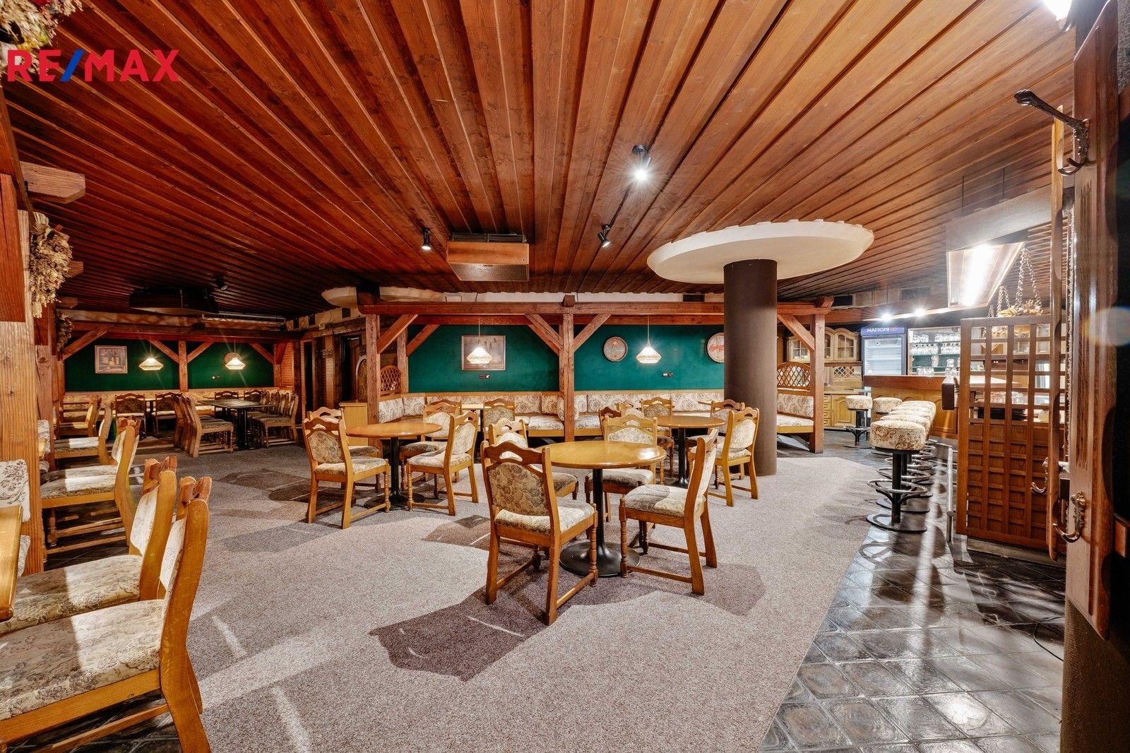 Restaurace, Táborská 45, Sezimovo Ústí, 305 m²