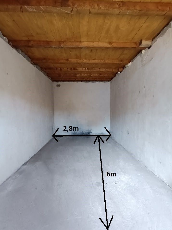 Garáže, Ostrava, 708 00