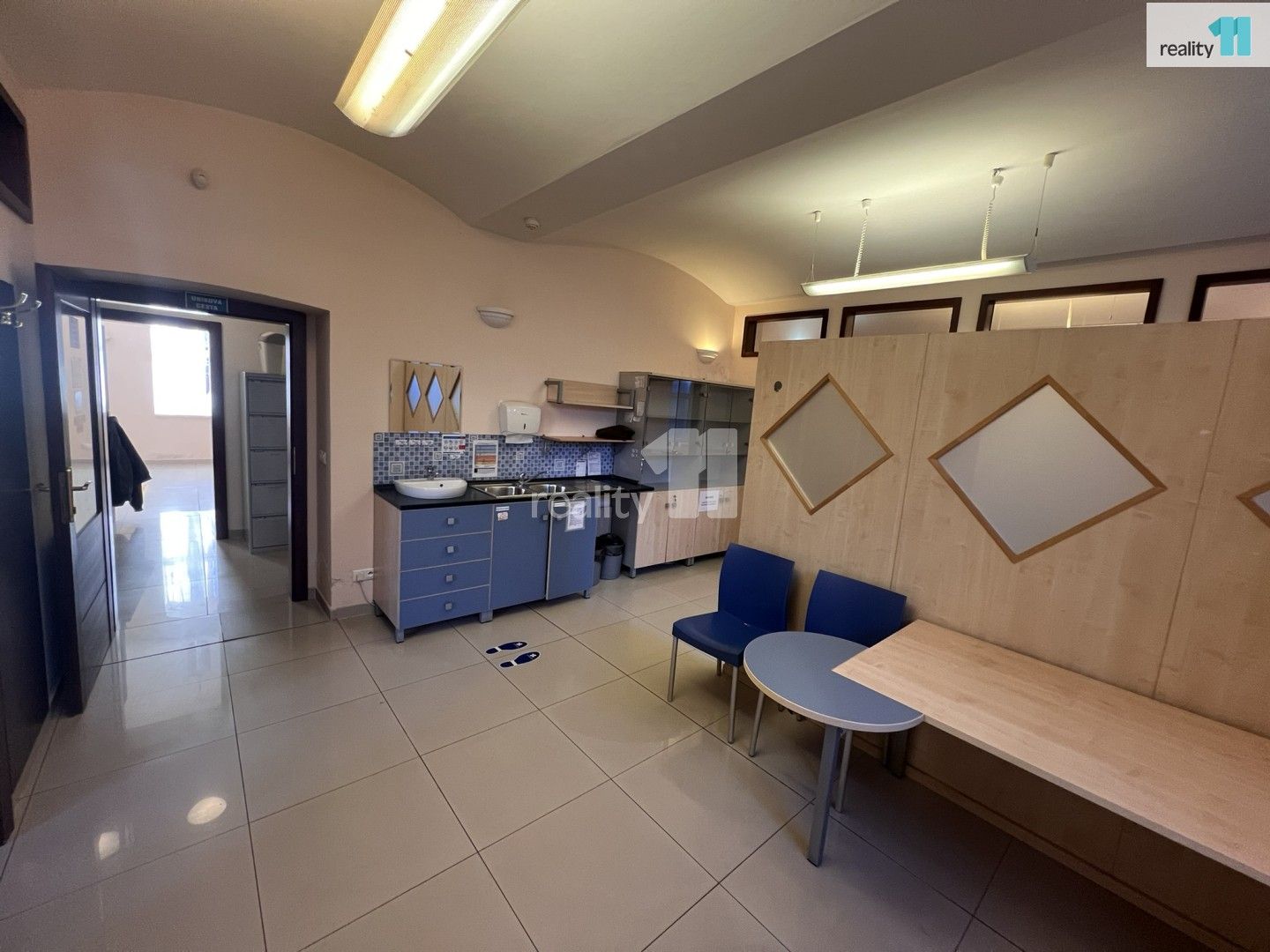 Obchodní prostory, Chebská, Karlovy Vary, 146 m²