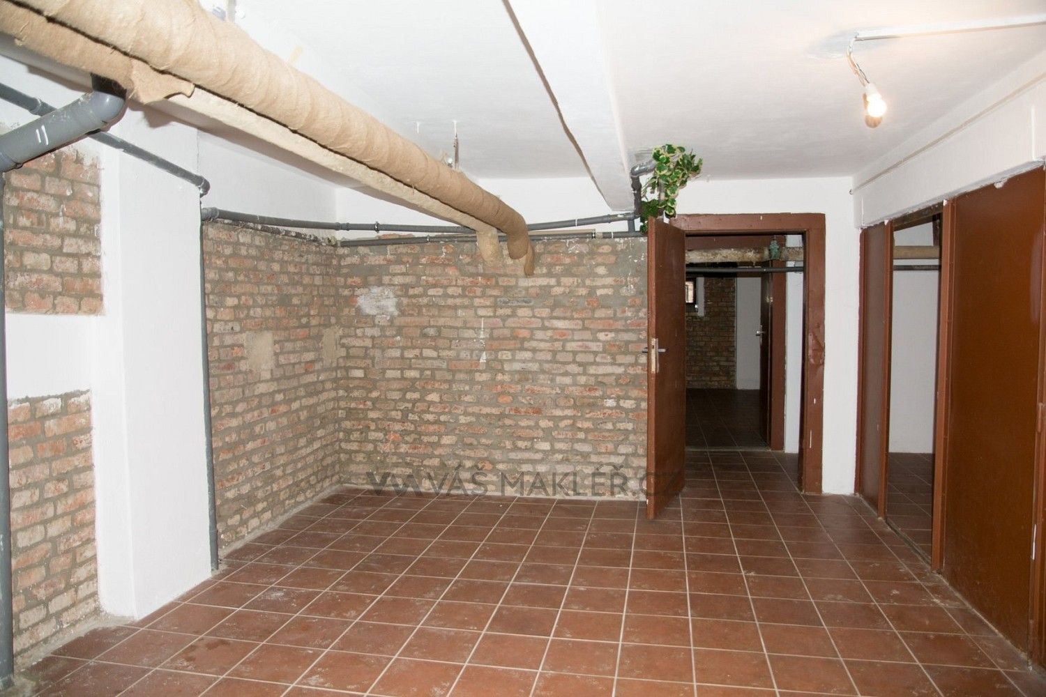 Pronájem sklad - Pobřežní, Praha 8 - Karlín, 91 m² - 5