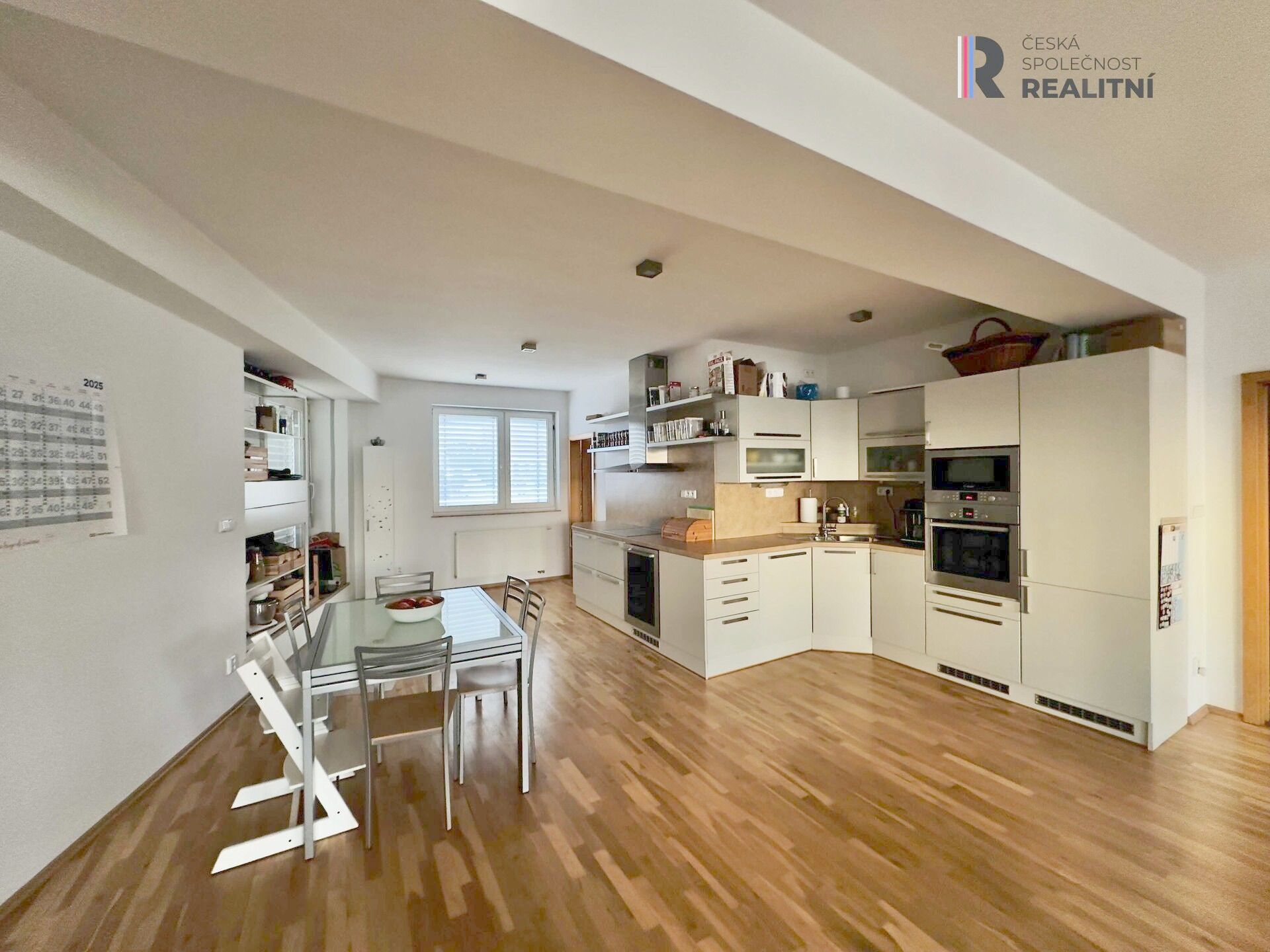 Prodej byt - náměstí Míru, Kroměříž, 178 m²