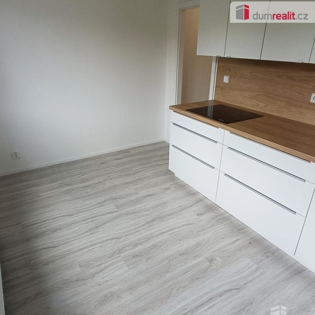 Byt 2+1 · 56 m² · Sídliště, Benešov nad Ploučnicí - 4