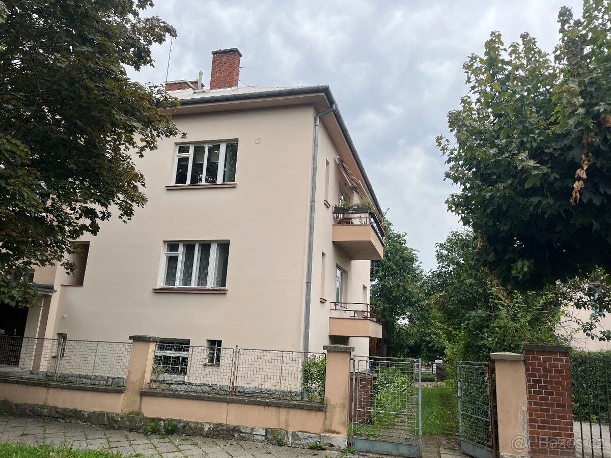 Byty, Bukovany, 779 00