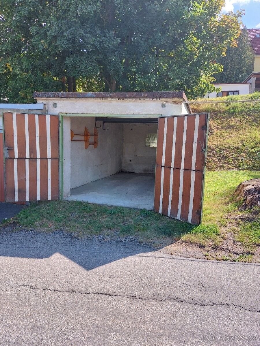 Garáže, Český Krumlov, 381 01