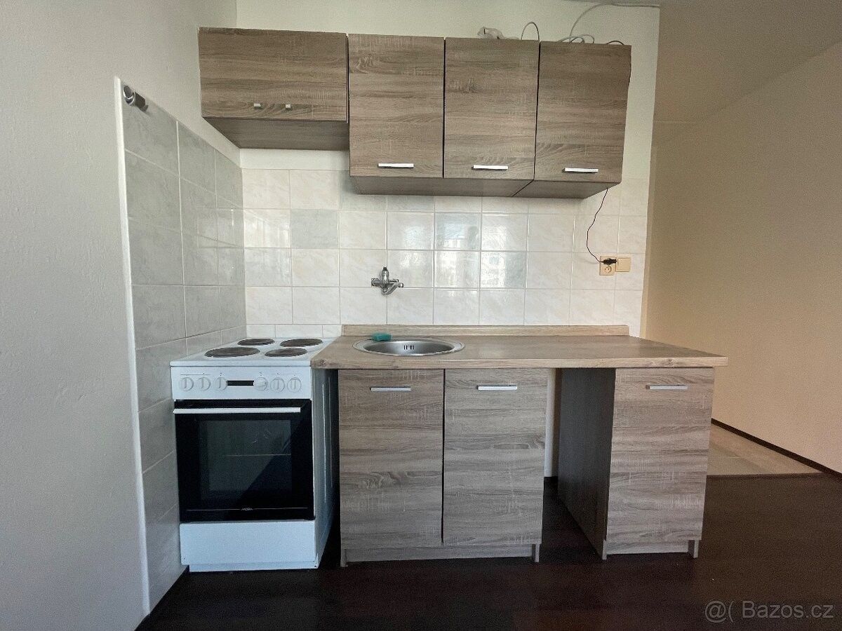 Byty, Chomutov, 430 03