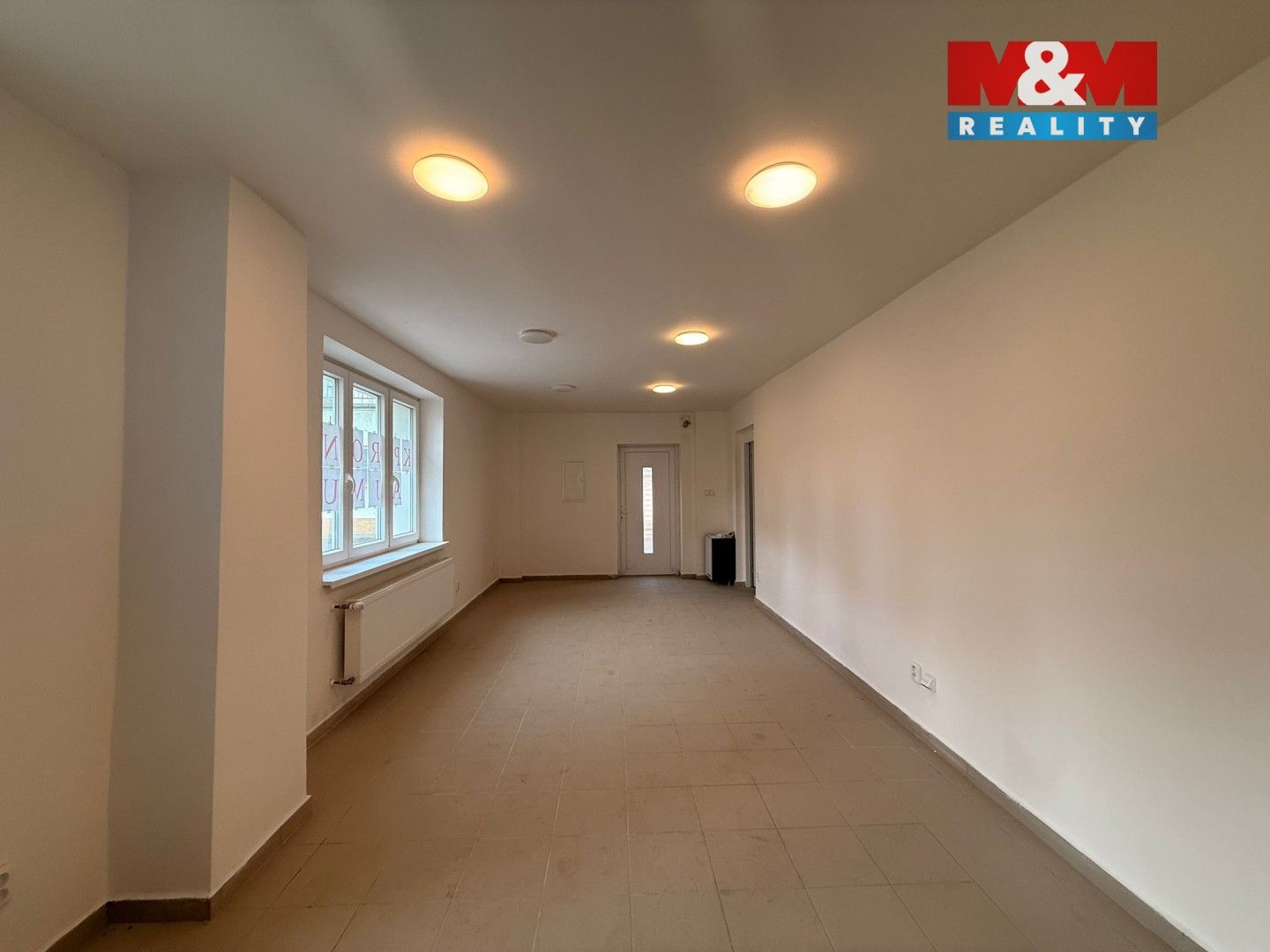 Pronájem obchodní prostory - 17. listopadu, Děčín, 69 m²