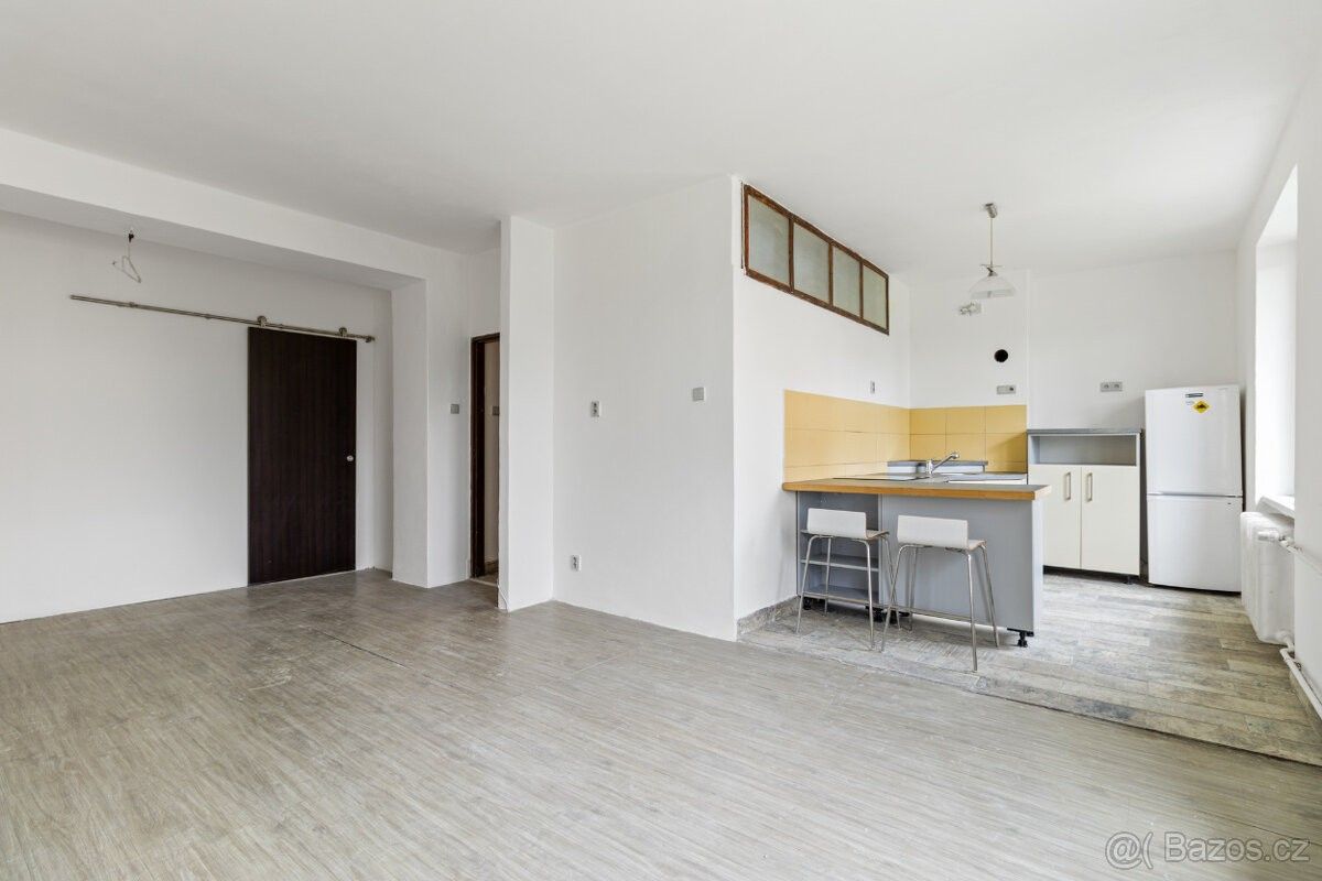 Pronájem byt - Zruč nad Sázavou, 285 22