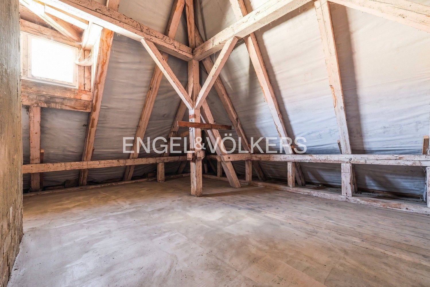 Komerční nemovitost · 110 m² · V Holešovičkách, Praha 8 - Libeň - 3