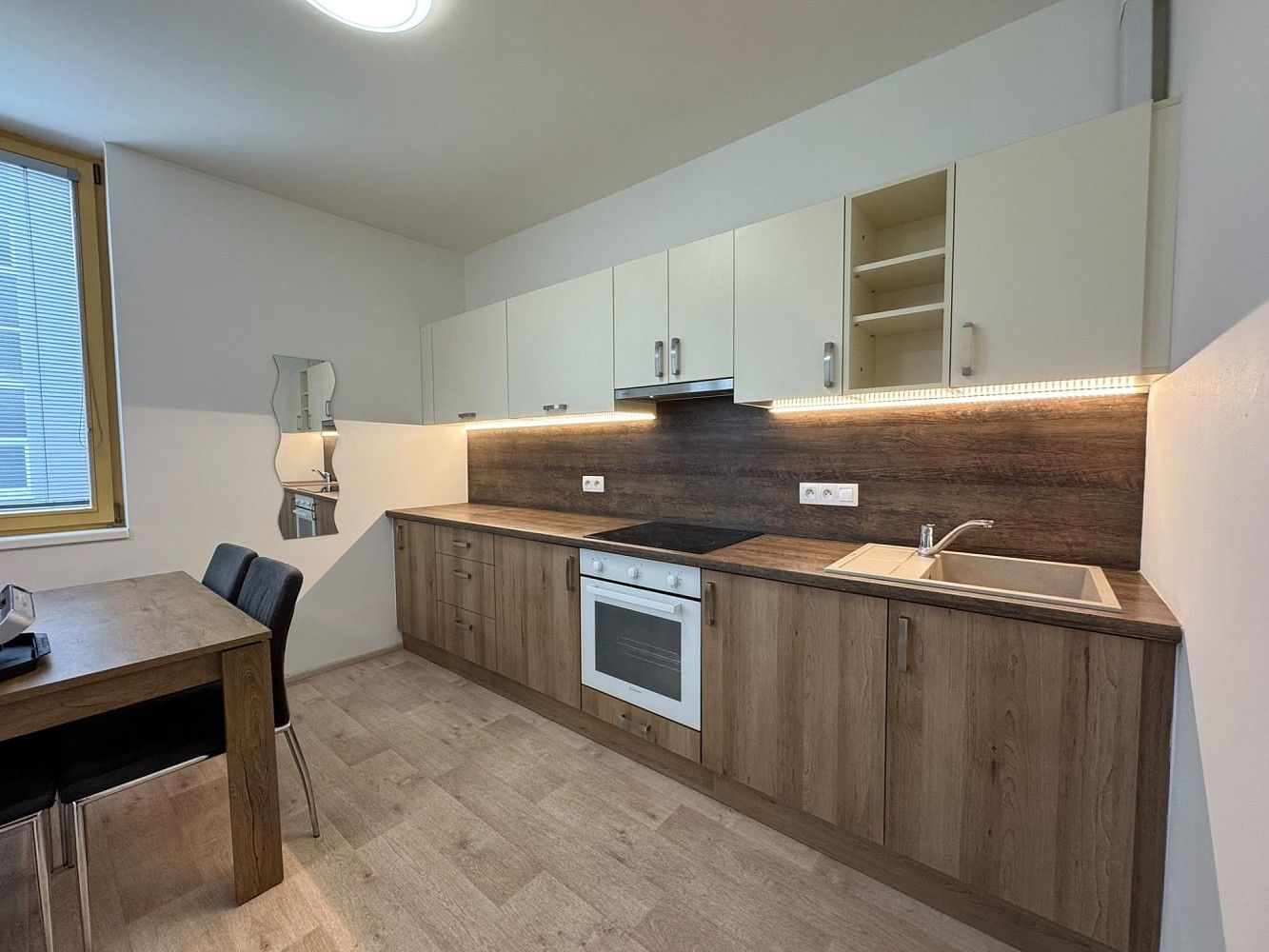 1+kk, Čapkova, Praha 4 - Michle, 30 m² - 2