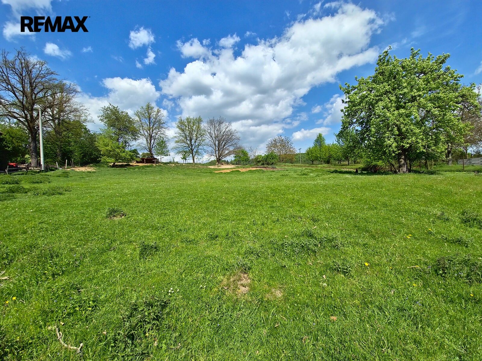 Pozemky pro bydlení, Bělotín, 1 384 m² - 1
