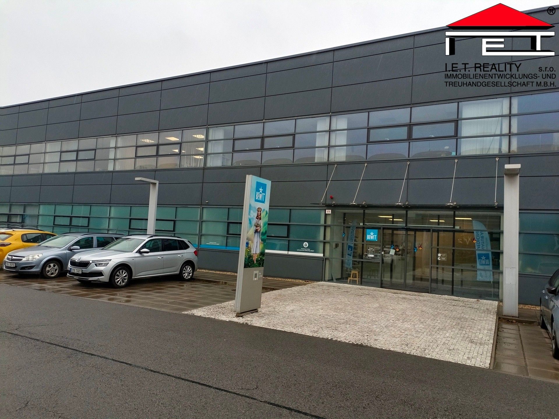 Sklady, Podnikatelská, Ostrava, 2 694 m²