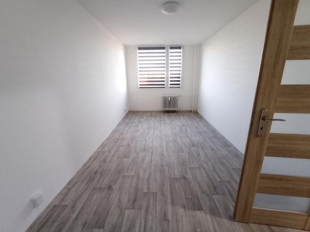 Byt 4+1 · 85 m² · Javorová, Most - 4