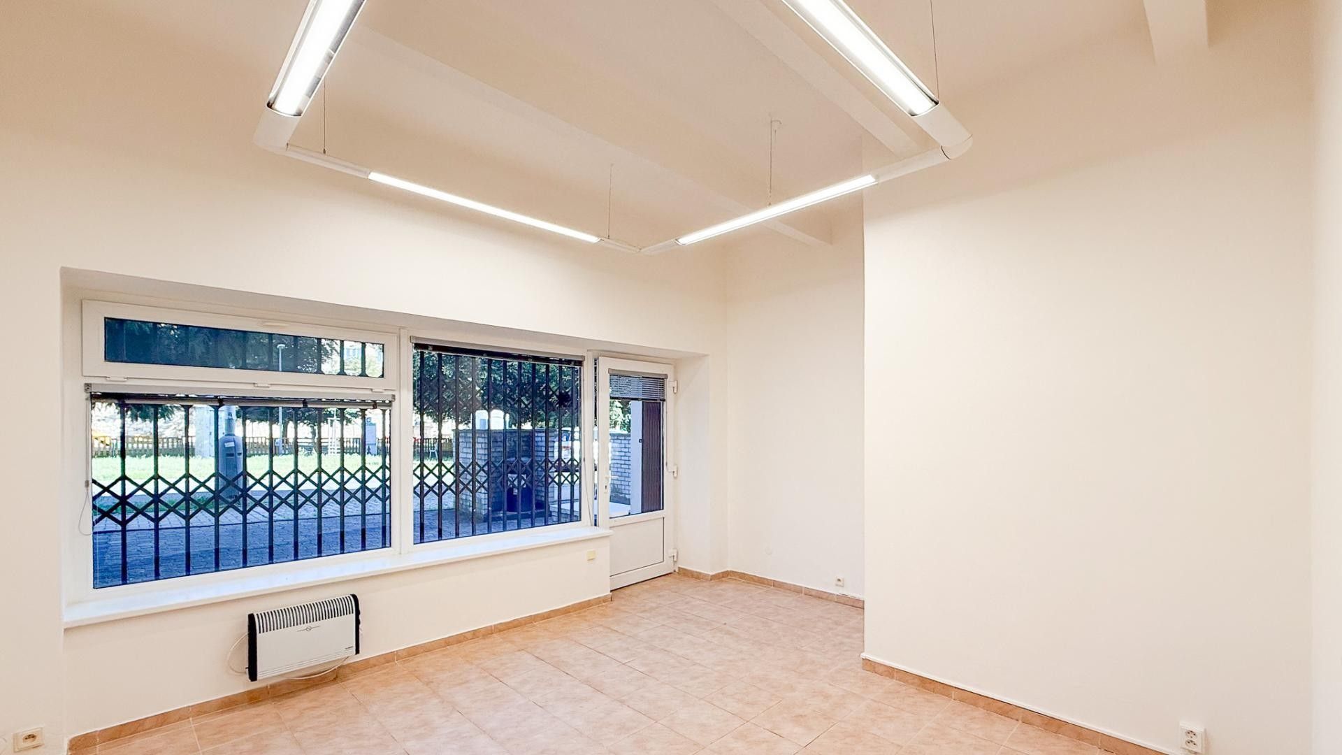 Obchodní prostory, Zavadilova, Praha, 25 m²