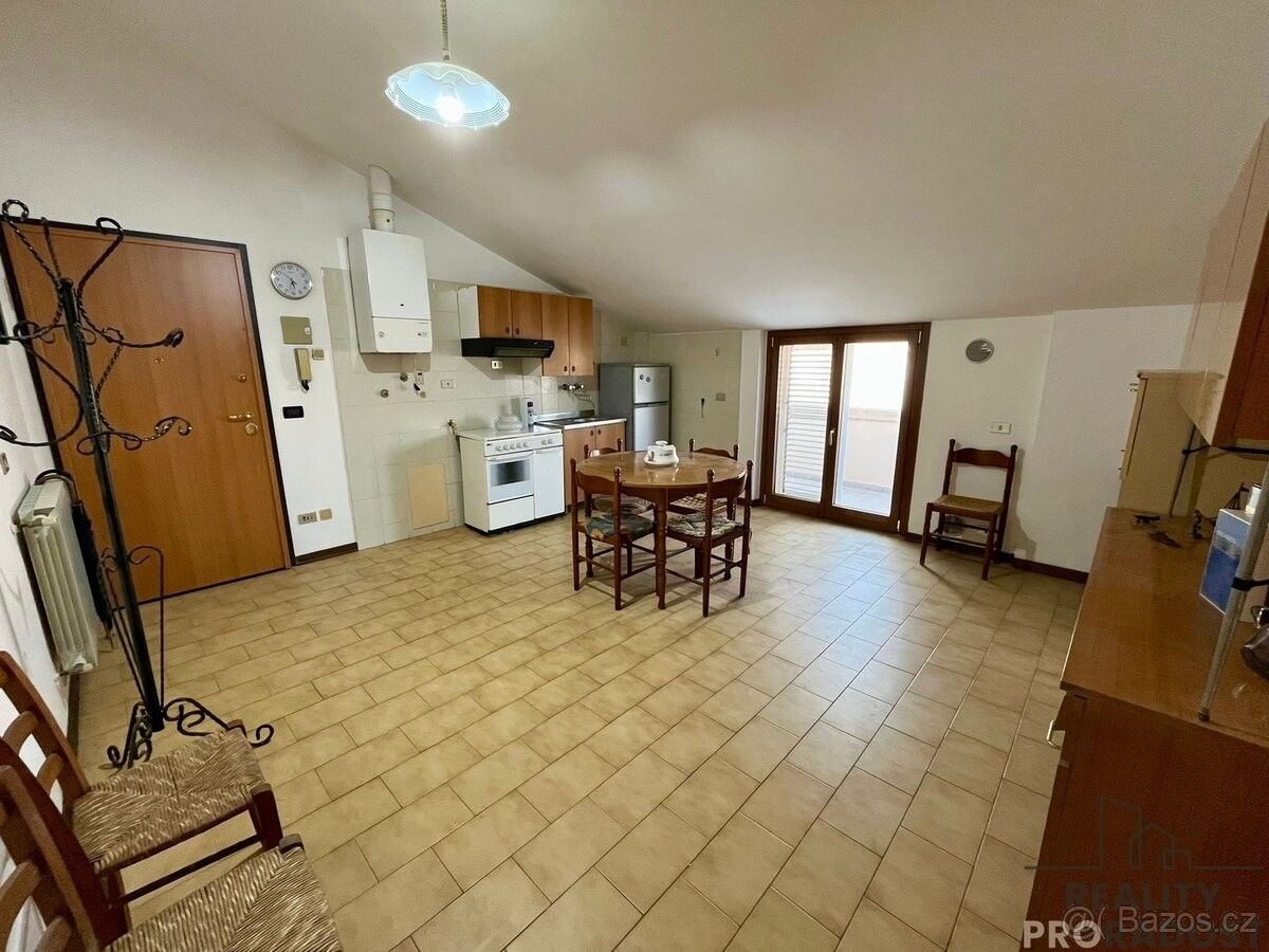 Byty, 987 66, Zahraničí - 1