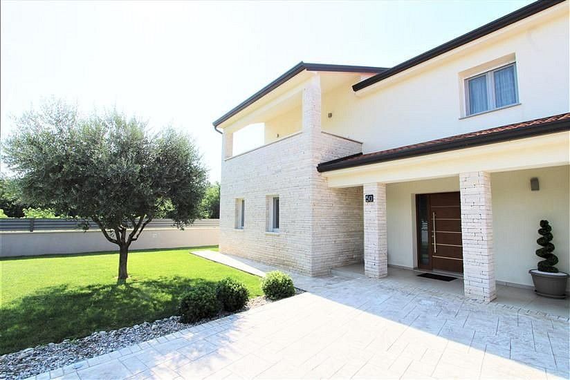 Rodinný dům · 352 m² · Poreč, HR - 2