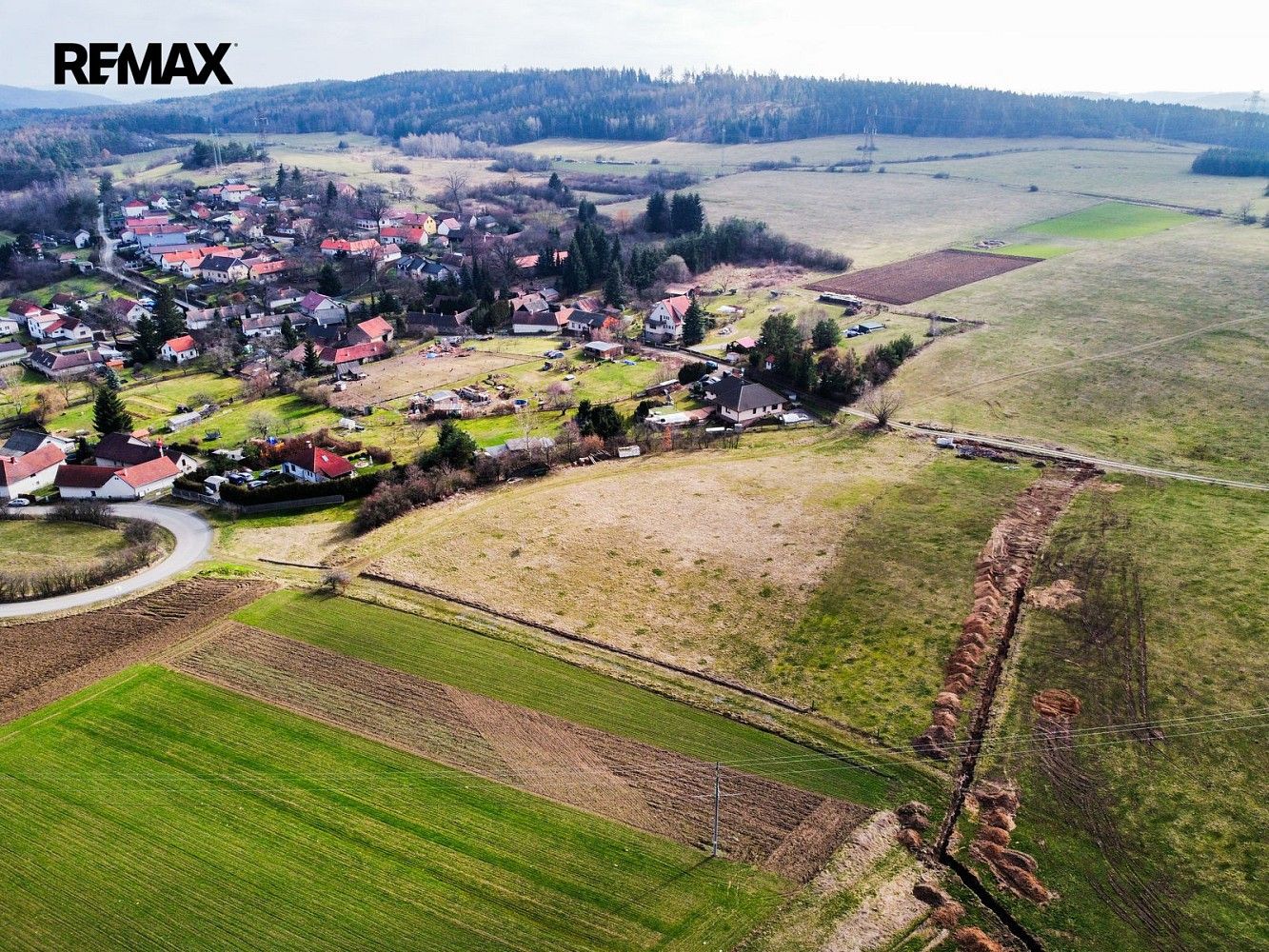 Pozemek pro bydlení, 2 388 m²