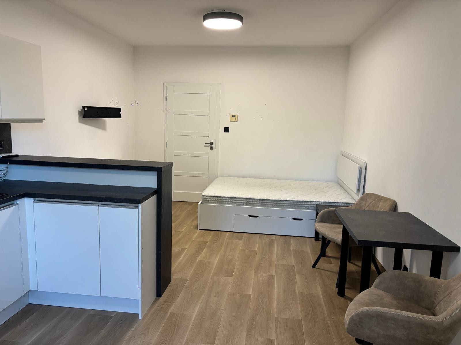 Byt 1+kk · 36 m² · nábřeží Závodu míru, Pardubice - Pardubice, Pardubický kraj - 4