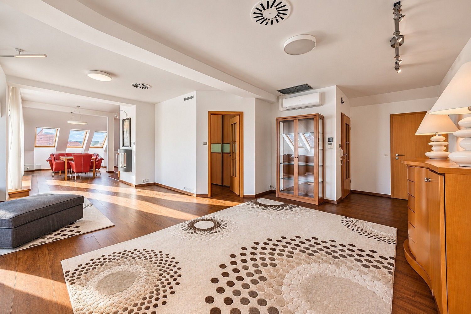 Byt 4+kk · 198 m² · Na dolinách, Praha 4 - Podolí - 4