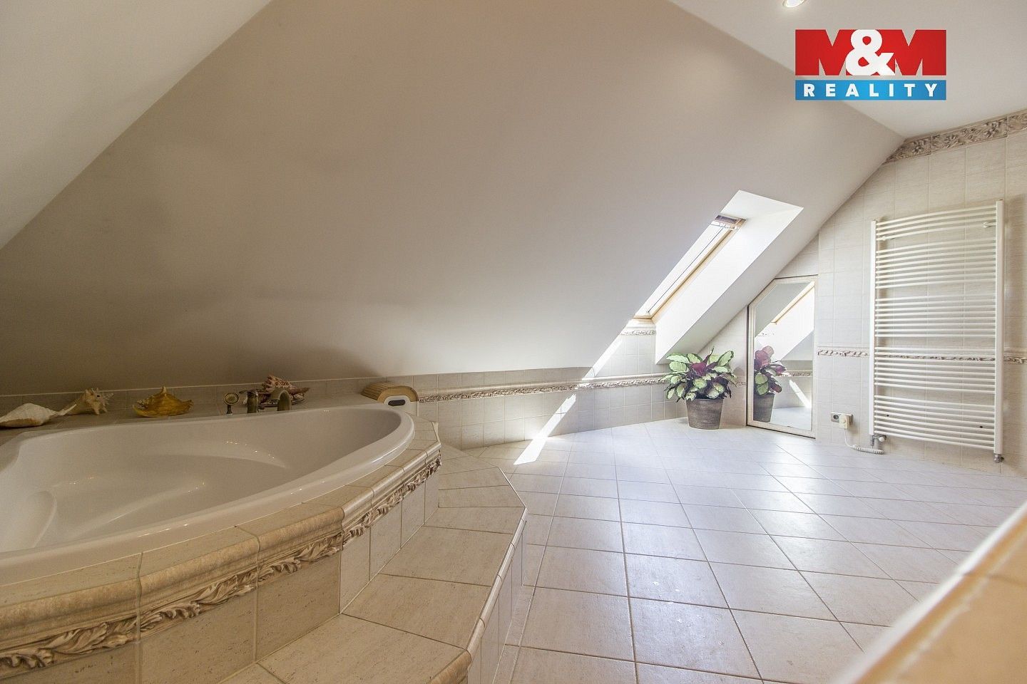 Prodej rodinný dům - Třebestovice, okres Nymburk, Středočeský kraj, 280 m² - 5