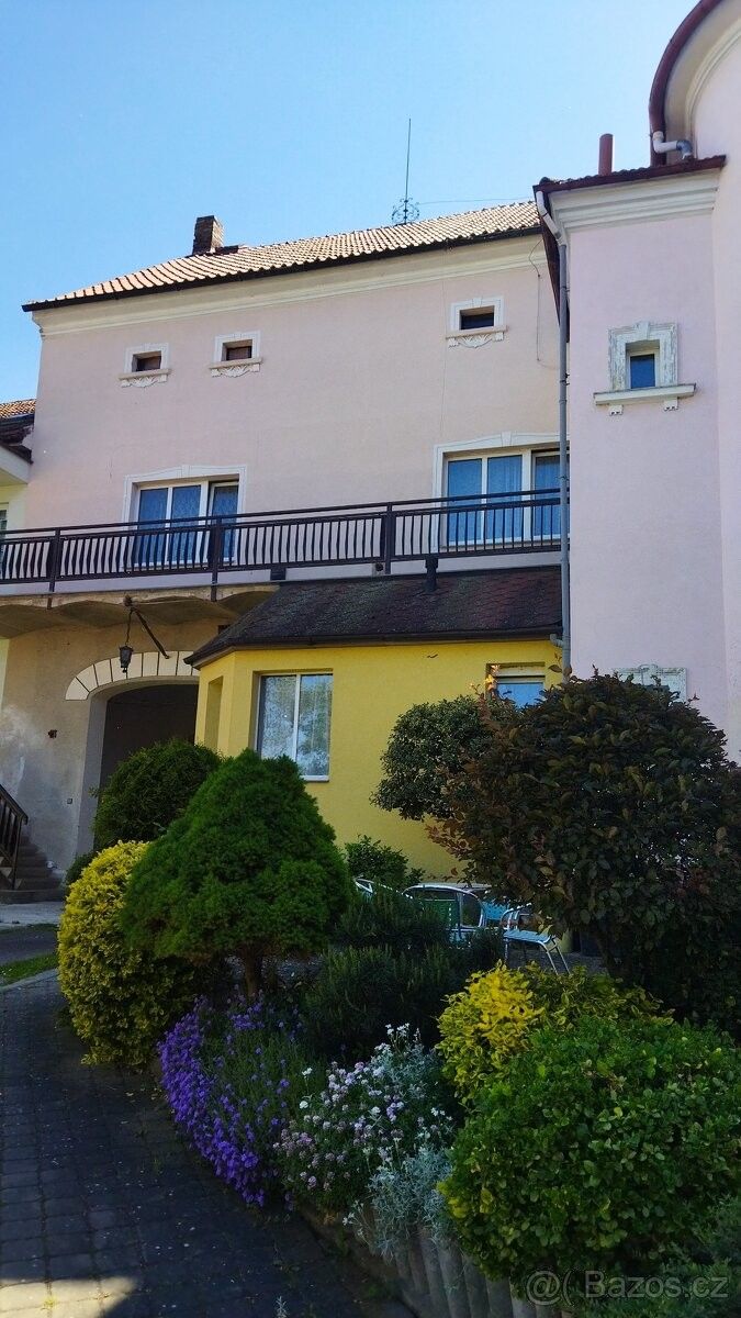 Prodej rodinný dům - Kostelec nad Labem, 277 13