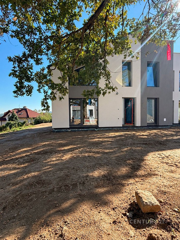 Rodinné domy, Kamenice, okres Praha-východ, 150 m² - 1