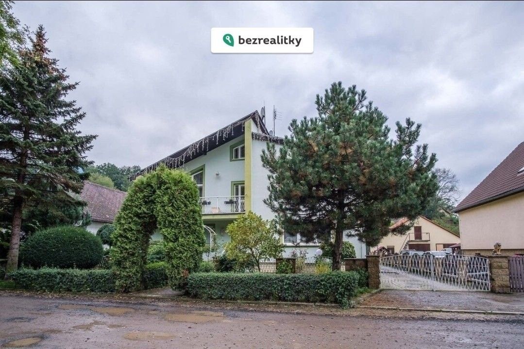 Rodinné domy, Údolní, Úštěk, 440 m²