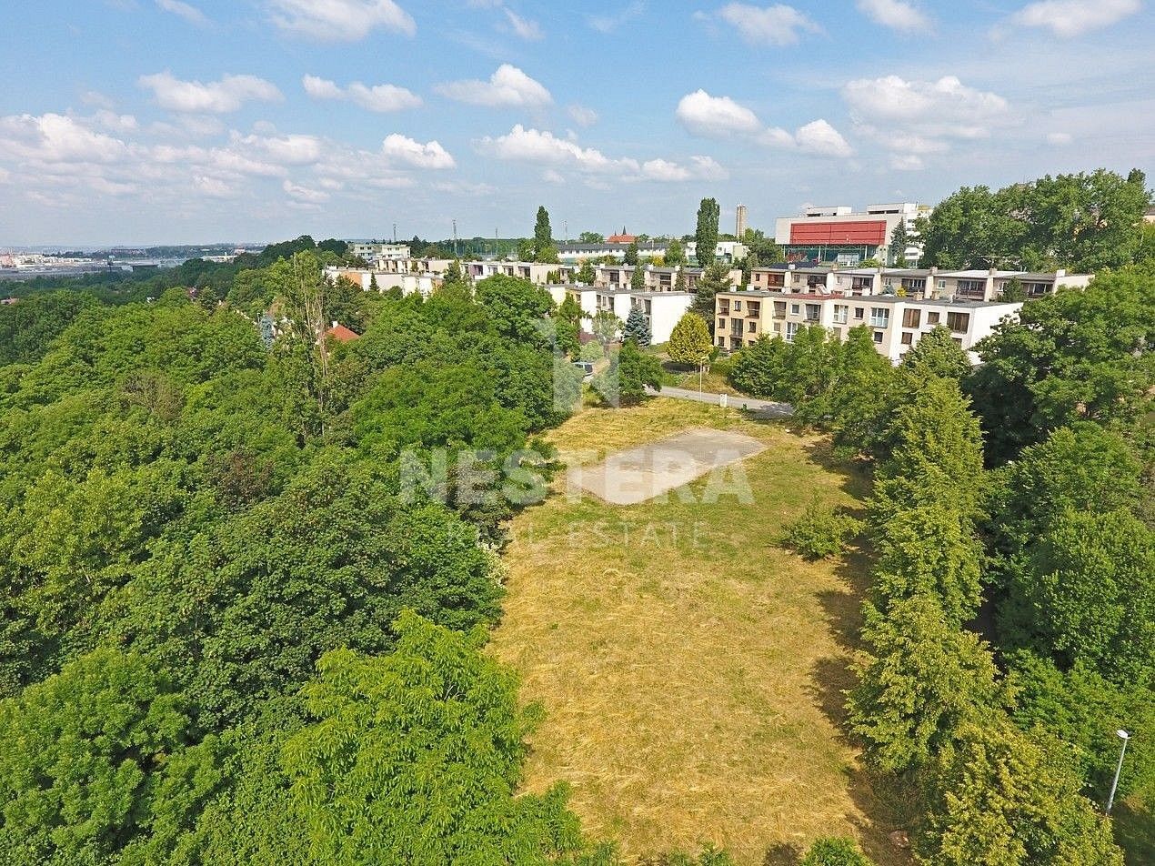 Prodej pozemek pro bydlení - Praha - Horní Počernice, okres Praha 20, Hlavní město Praha - 2
