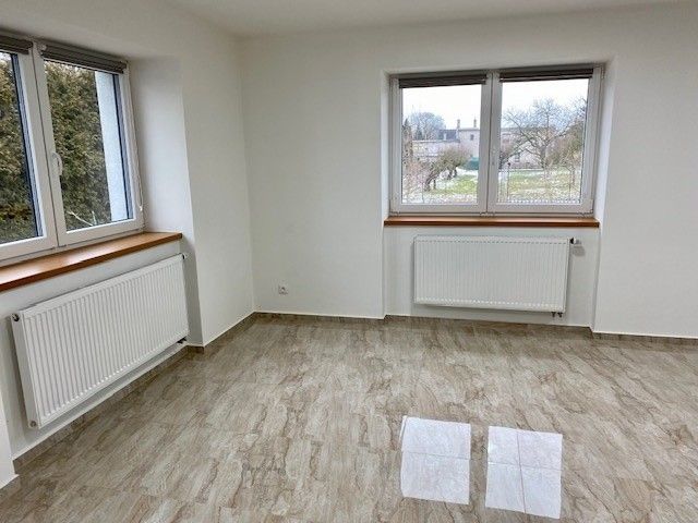 Byt · Lázně Bohdaneč, 533 41 - 3