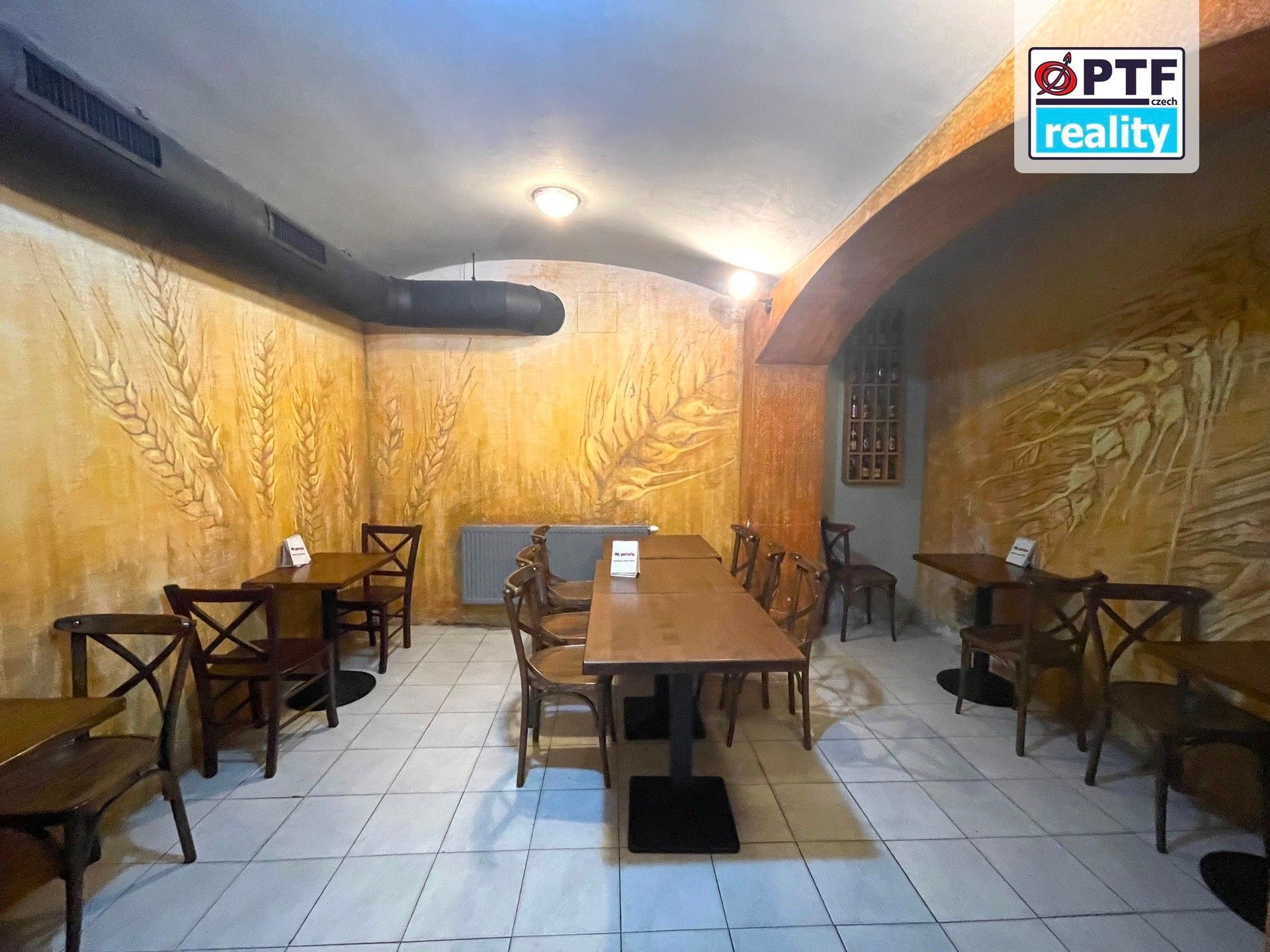 Restaurace, Americká, Plzeň, 102 m² - 2