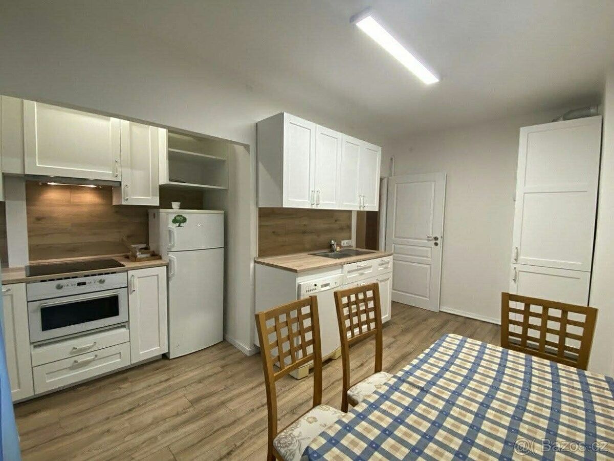 Byty, Karlovy Vary, 360 01