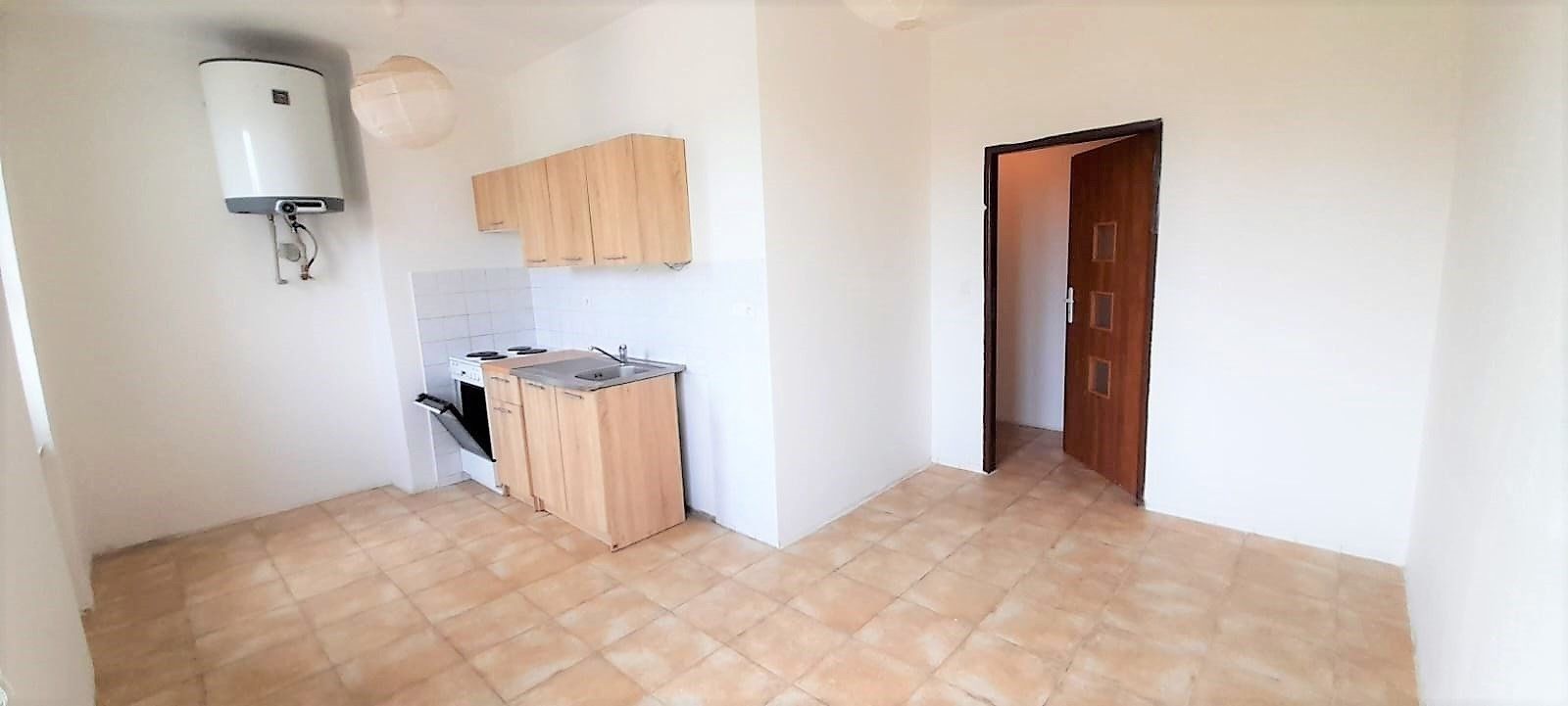 Byt 3+1 · 72 m² · Bor Damnov - 4