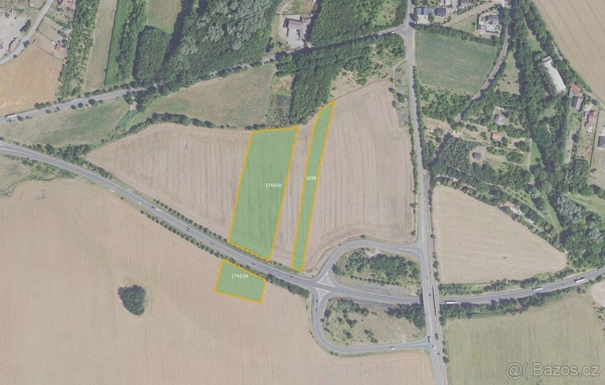 Pozemky pro bydlení, Velvary, 273 24