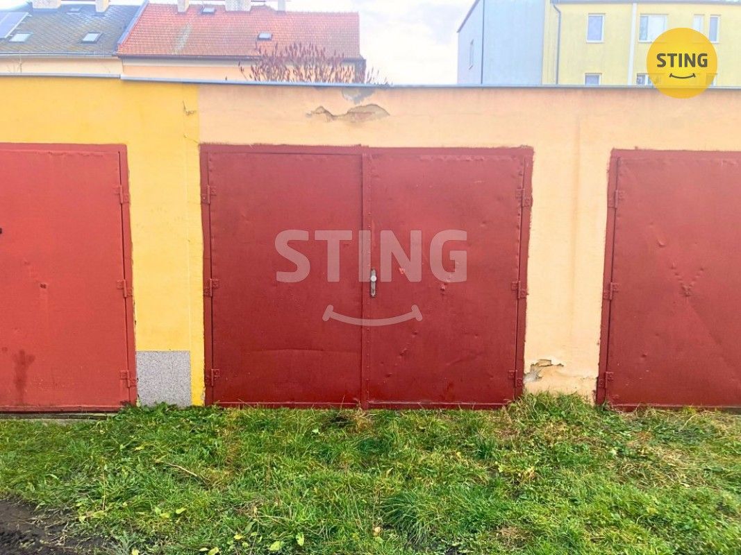 Garáže, Máchova, Opava, 16 m²
