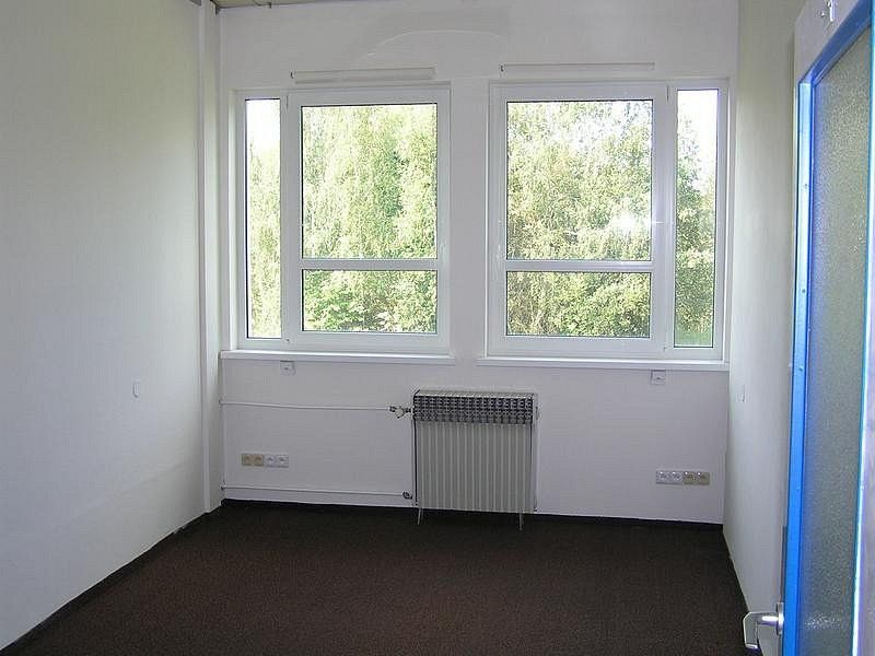 Kancelář · 14 m² · Praha - Běchovice, okres Praha 21, Hlavní město Praha - 4