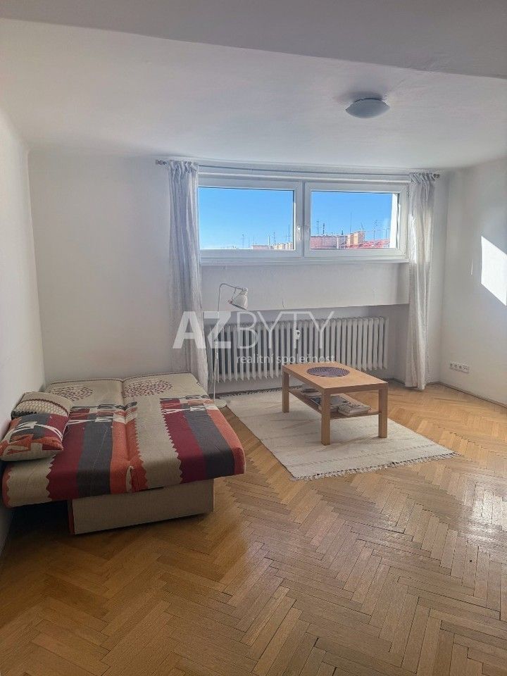 2+kk, Lotyšská, Praha, 38 m² - 2