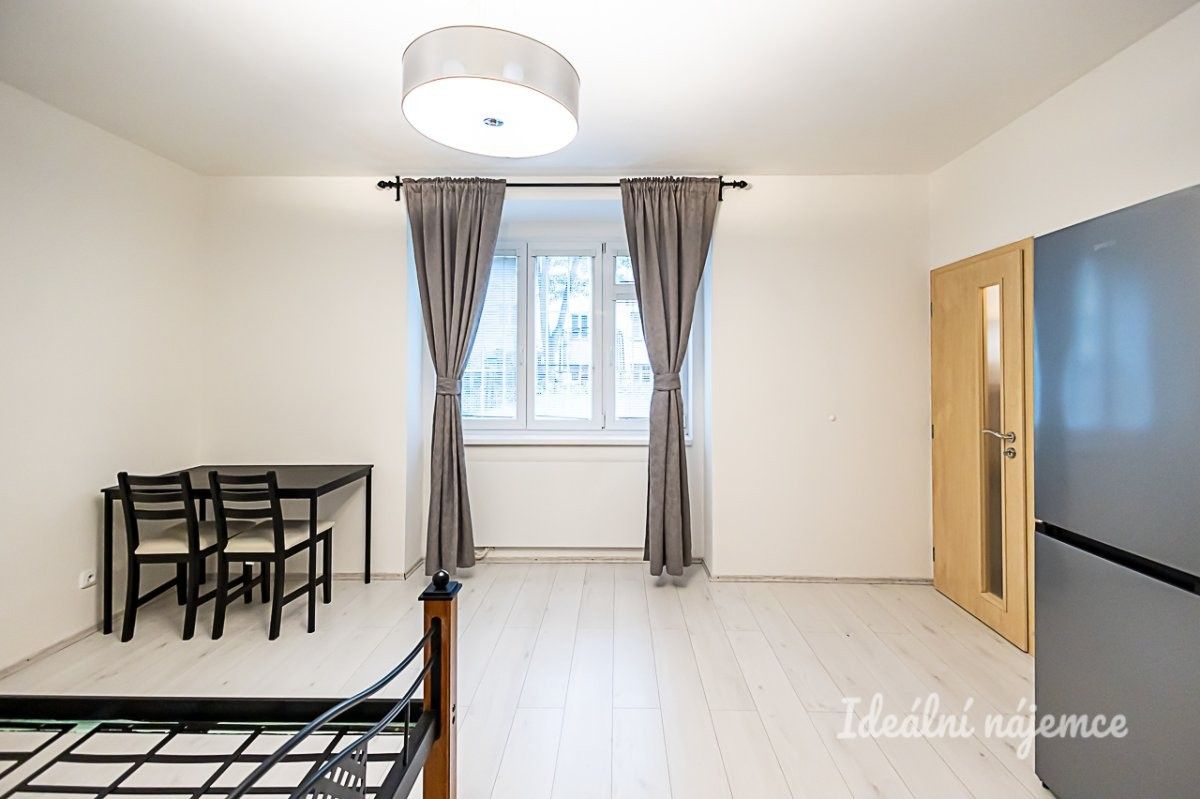 1+kk, Biskupcova, Praha, 27 m² - 1