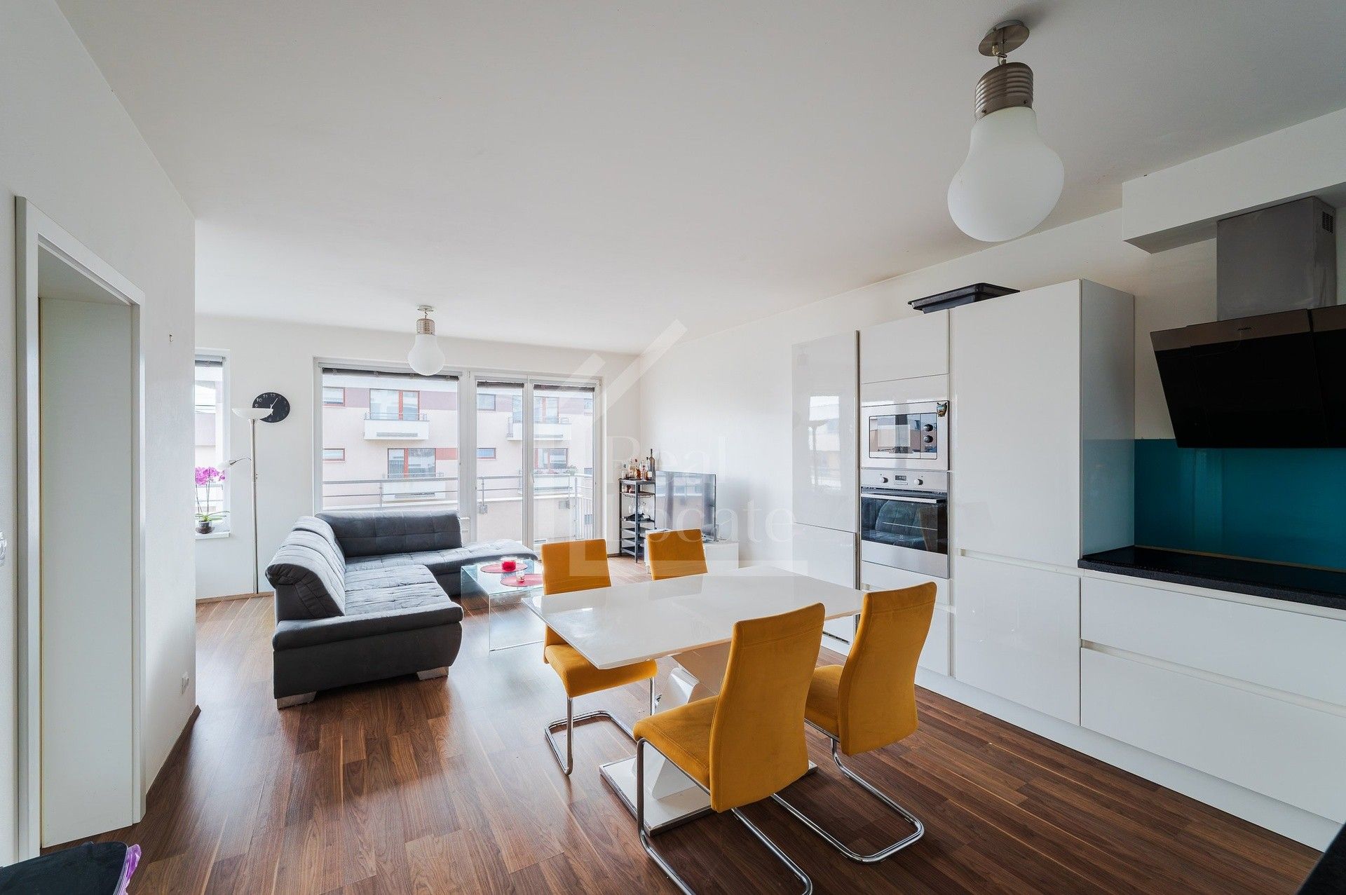 Pronájem byt 2+kk - Freiwaldova, Praha, 70 m²