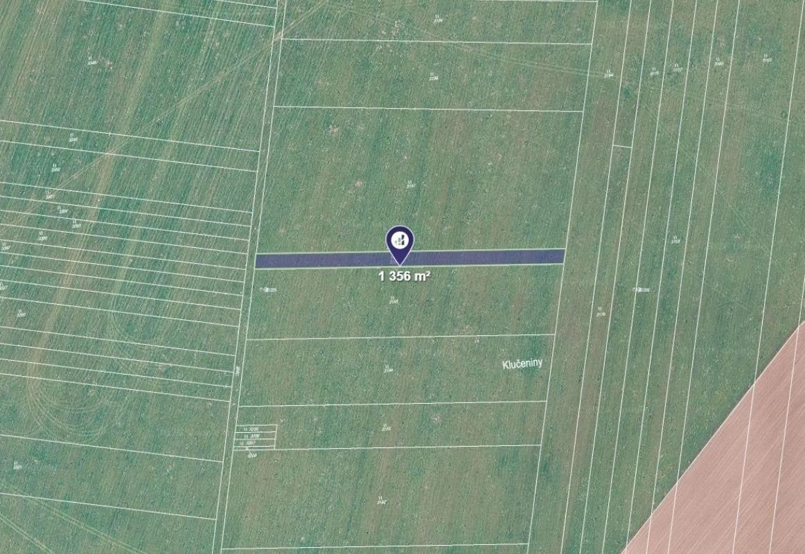 Louka · 6 676 m² · Ostrov u Macochy - 3