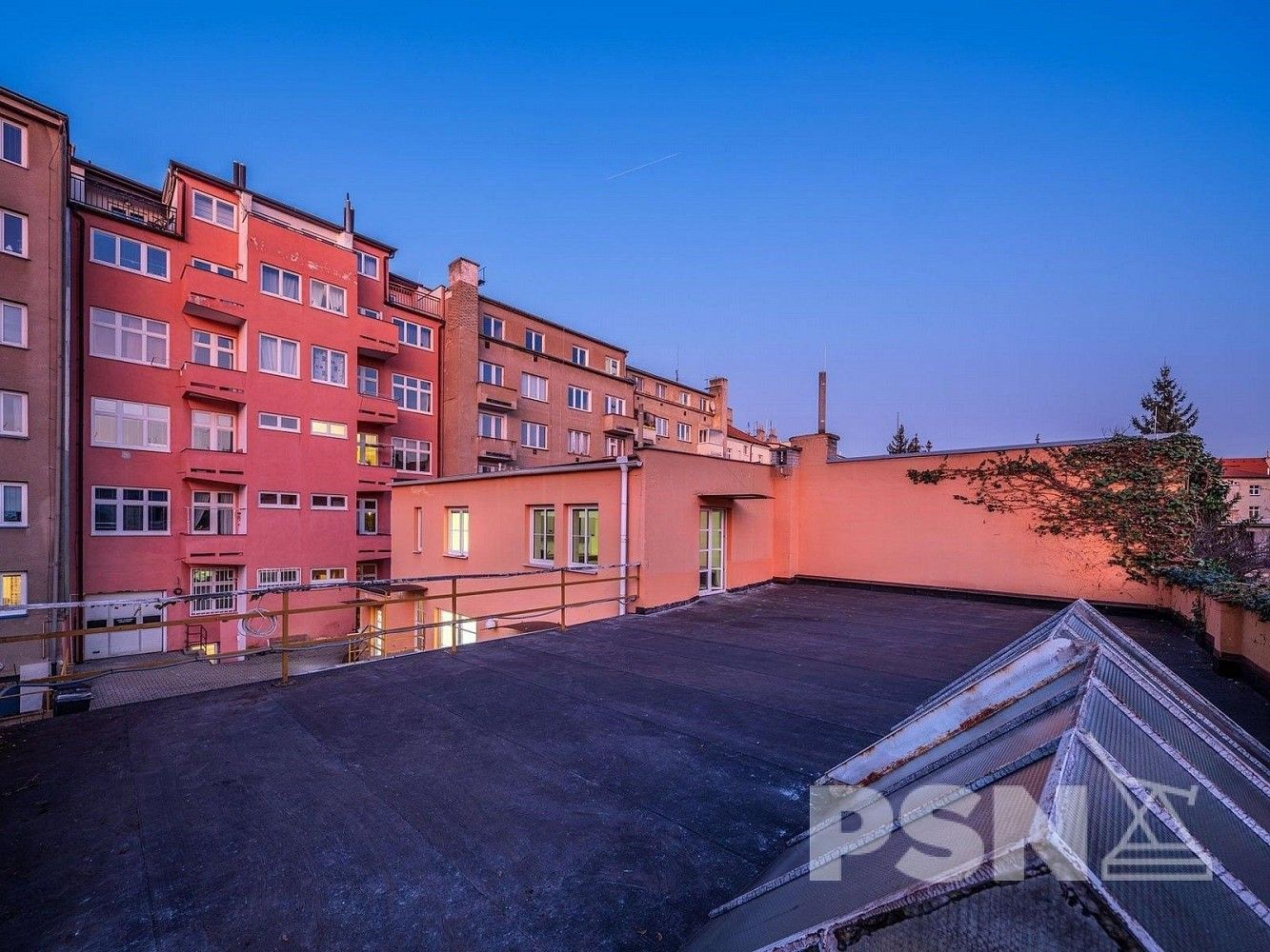 Prodej kancelář - Praha - Strašnice, okres Praha 10, Hlavní město Praha, 220 m² - 5