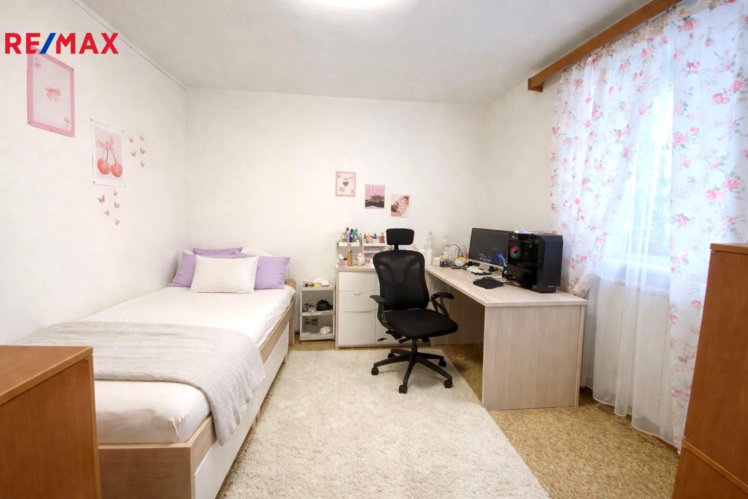 3+1, Luční 837, Ostrov, 78 m²