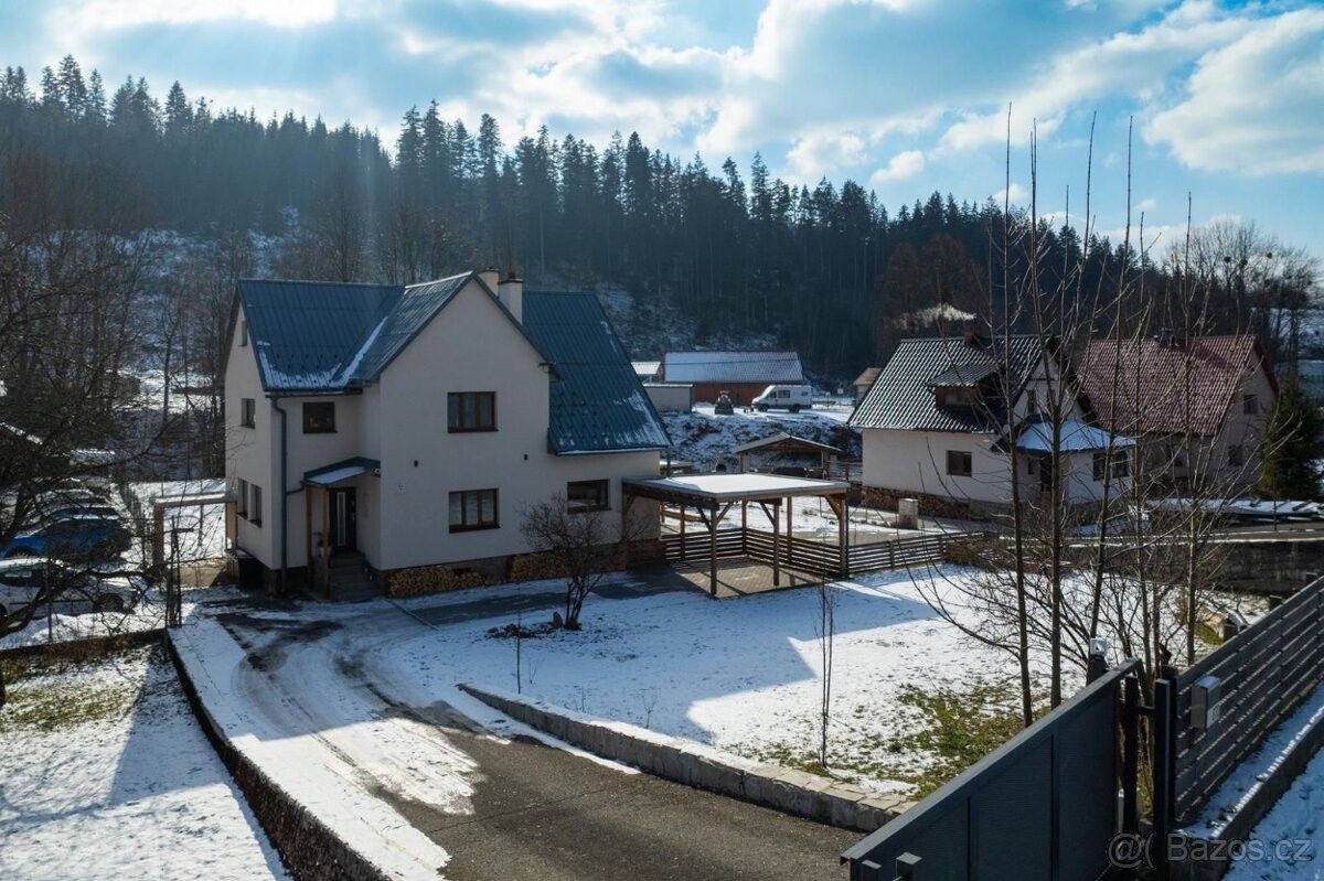 Rodinné domy, Rožnov pod Radhoštěm, 756 61