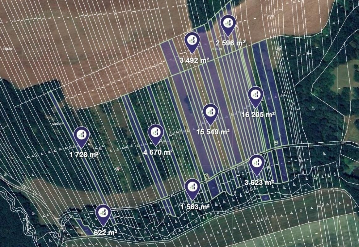 Louky, Hradčovice, 57 811 m²