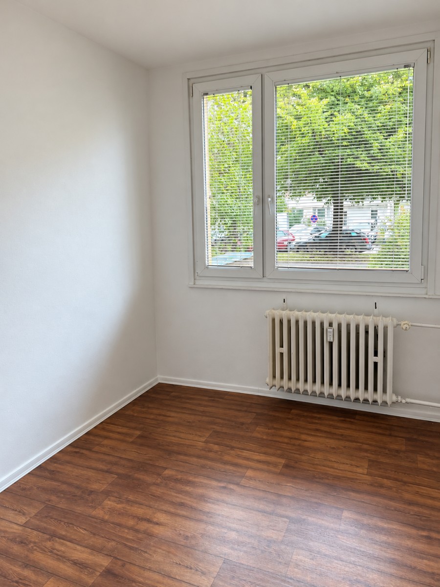 Pronájem byt 3+1 - Varnsdorfská, Praha - Střížkov, 55 m² - 5