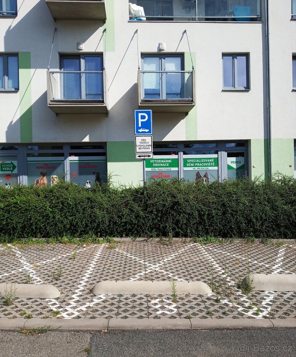 Garáže, Brno, 627 00 - 1
