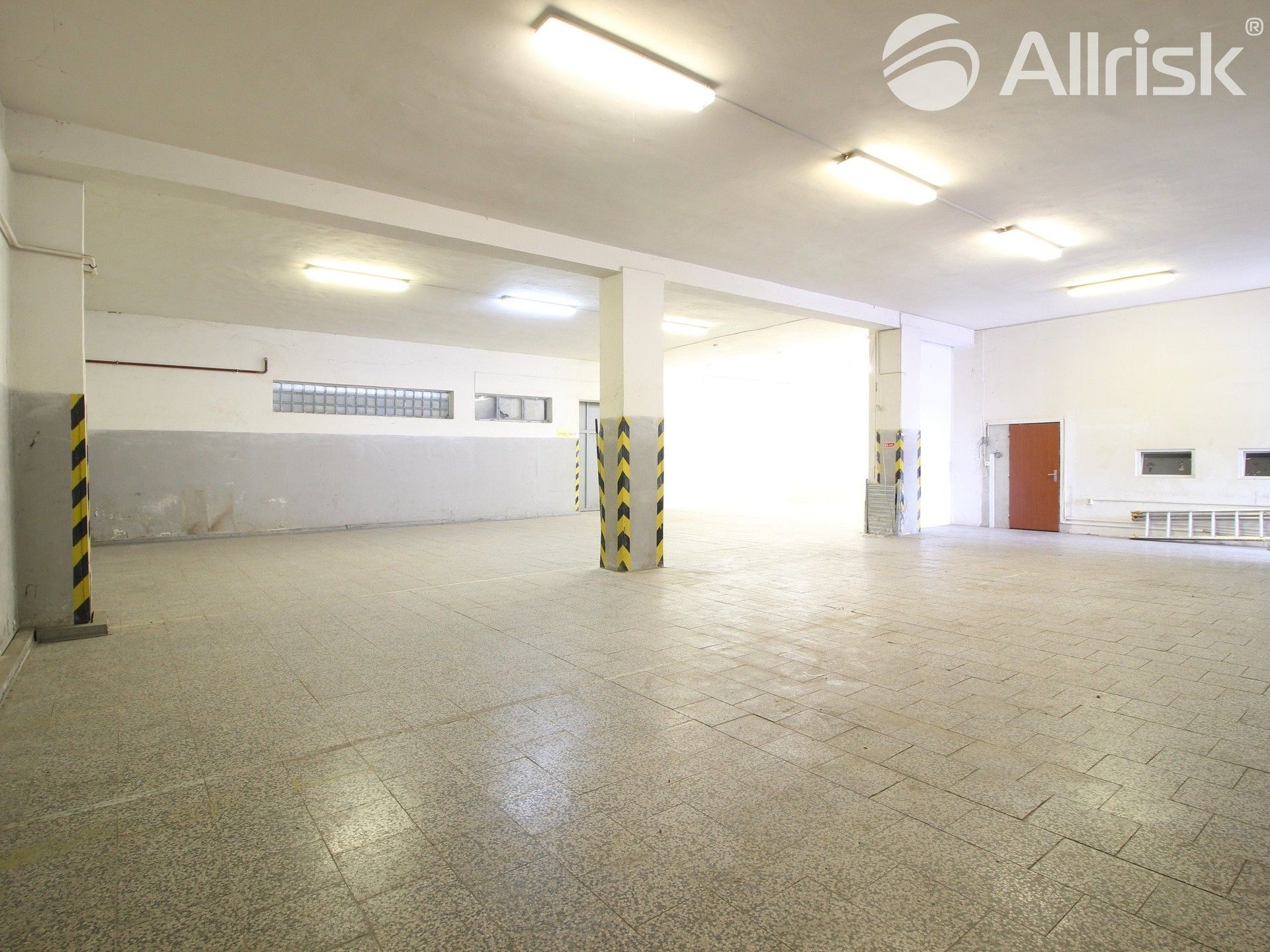 Sklady, Brno, 260 m² - 2