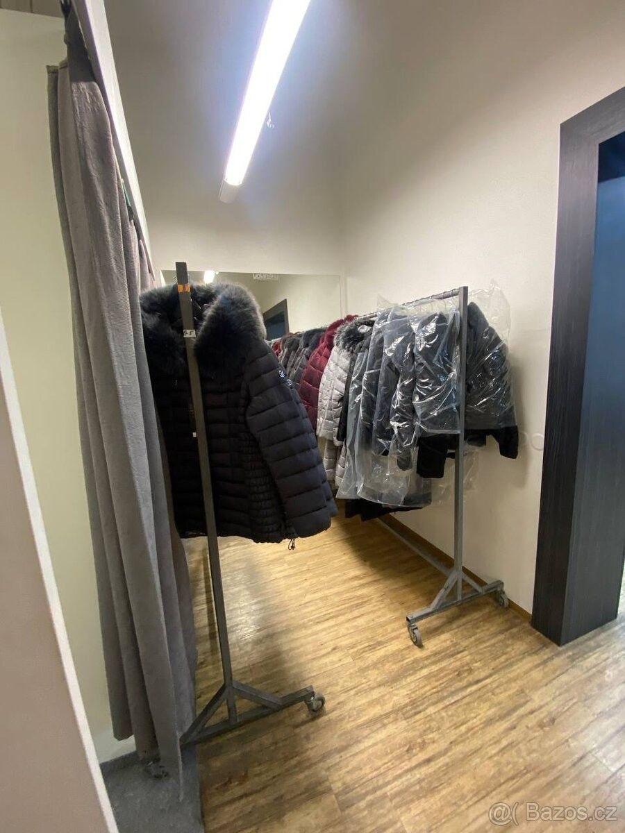 Pronájem obchodní prostory - Praha, 120 00