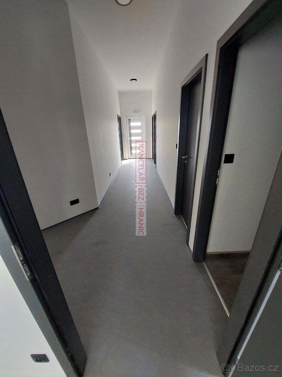 Sklad · Medlovice, 687 41 - 4