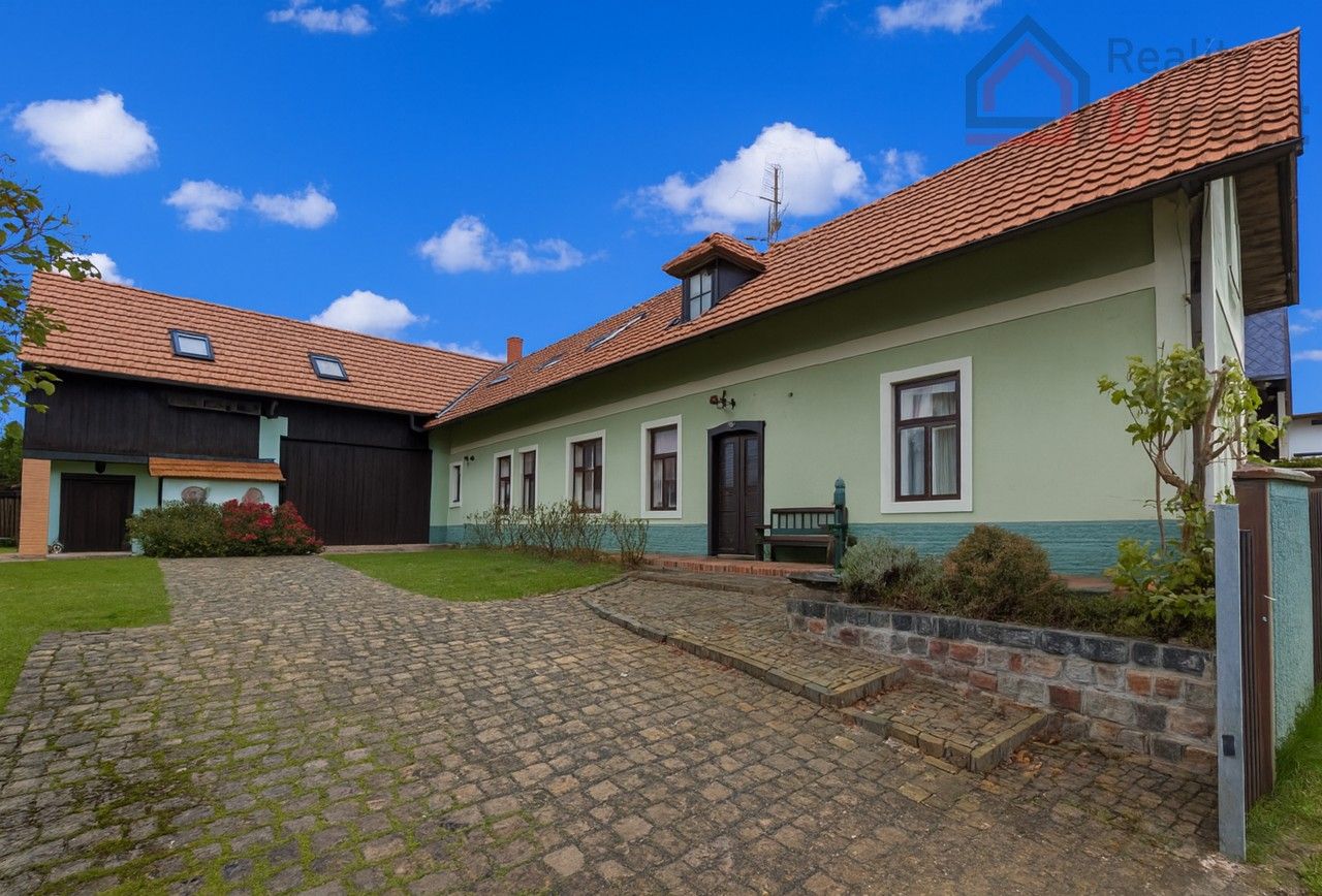 Rodinné domy, Seletice, 250 m²