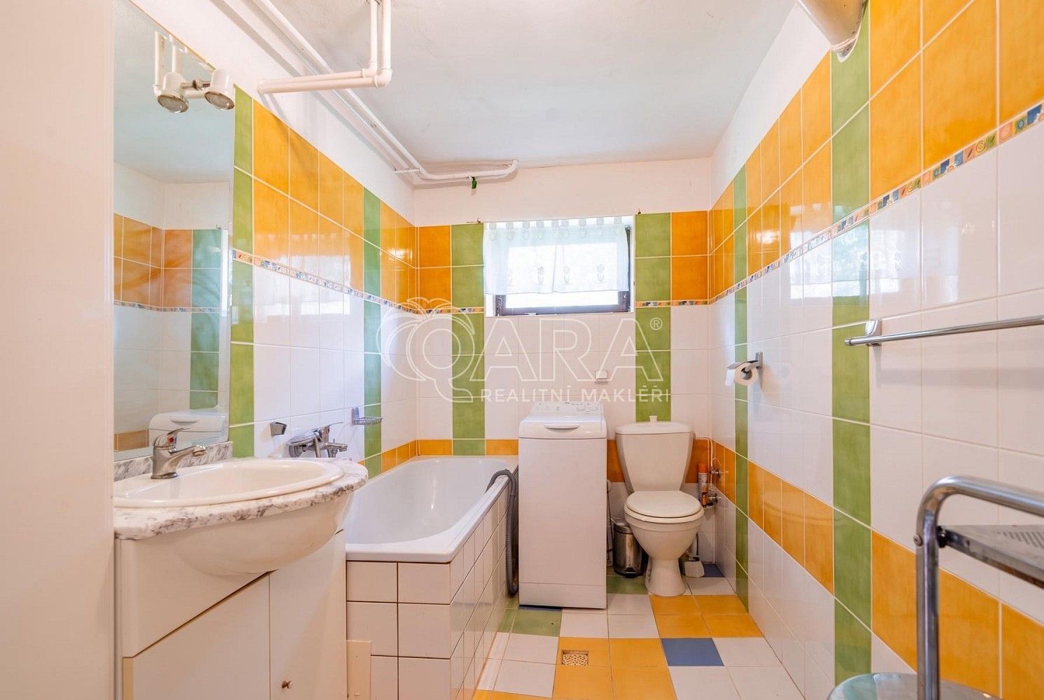 Prodej rodinný dům - Bukovany, okres Benešov, 279 m² - 5