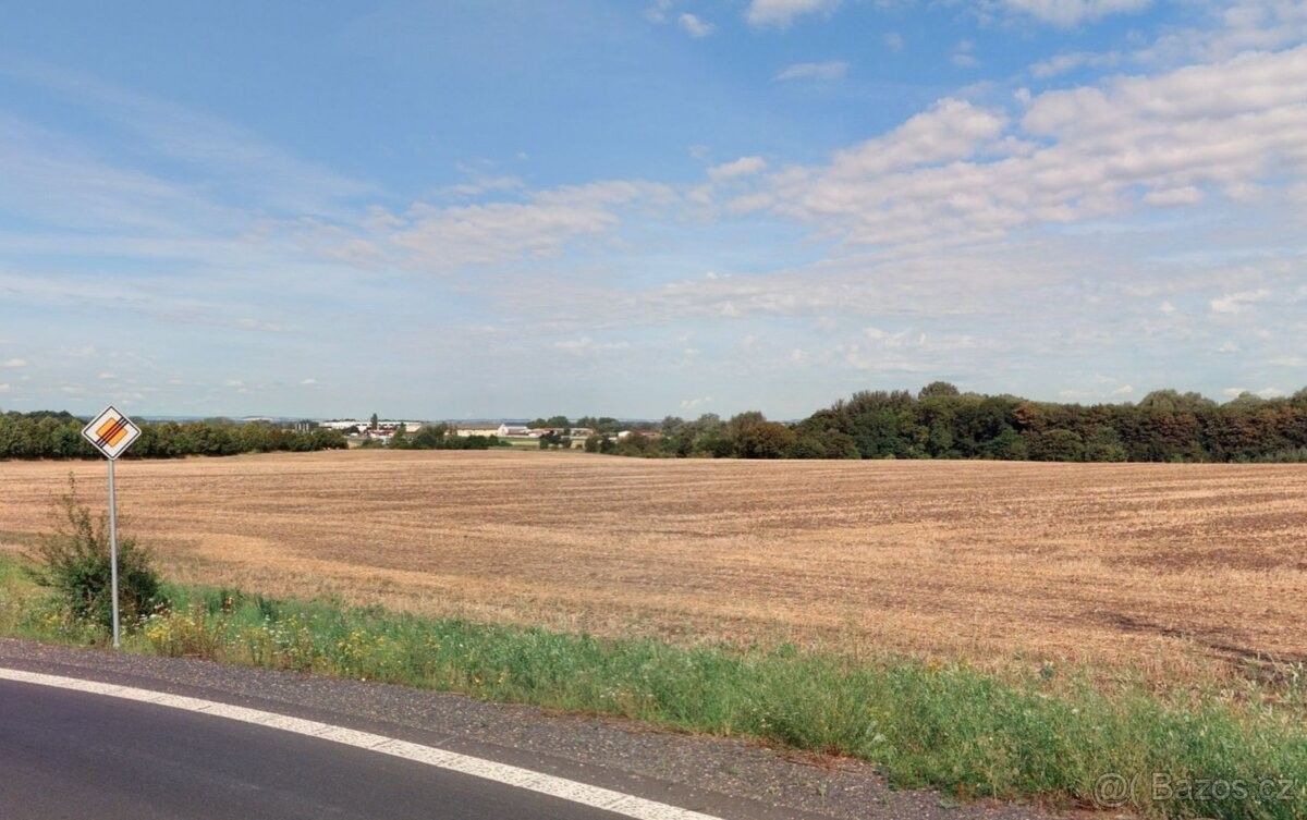 Prodej pozemek pro bydlení - Velvary, 273 24